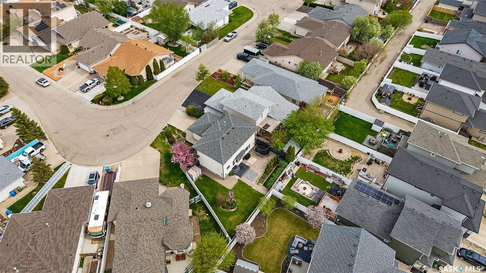 8628 THURSTON CRESCENT - 41