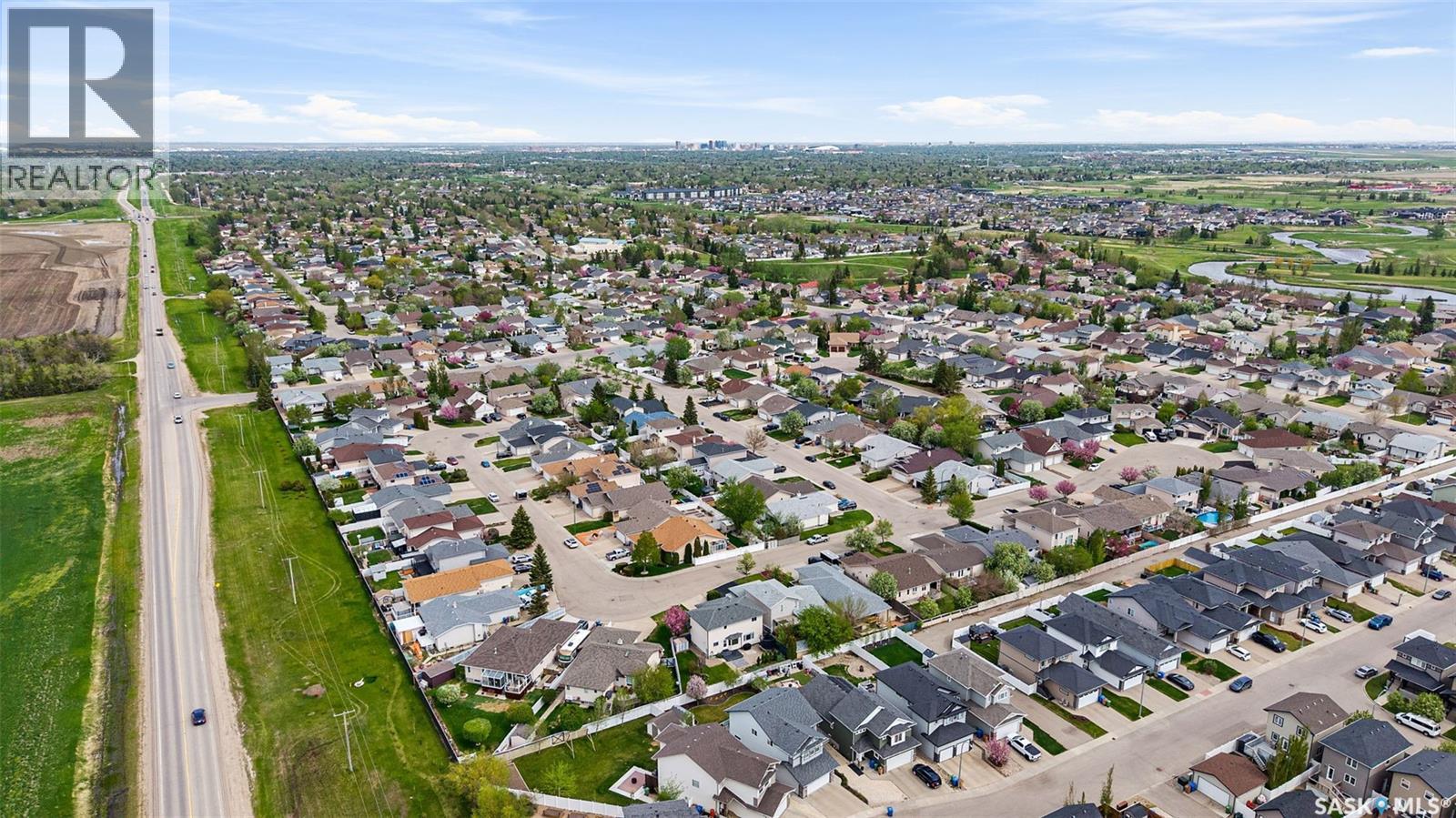 8628 THURSTON CRESCENT - 42