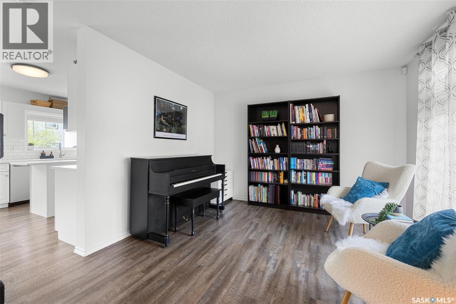 8628 THURSTON CRESCENT - 5