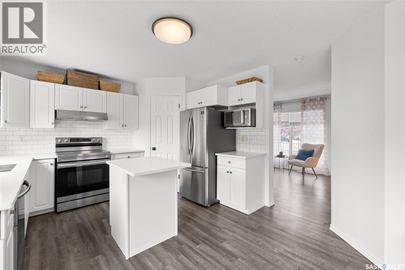 8628 THURSTON CRESCENT - 7