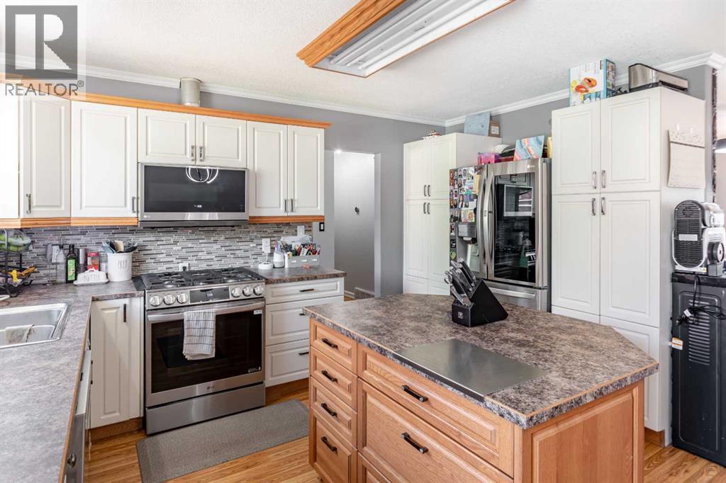 9811 95 Street - 12