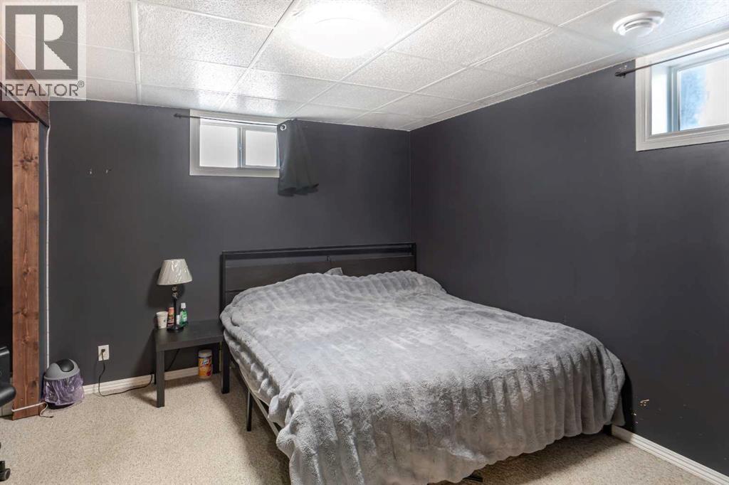 9811 95 Street - 27
