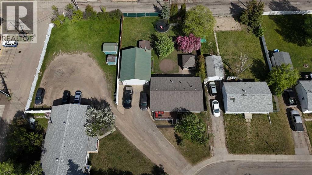 9811 95 Street - 31
