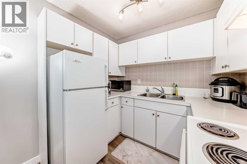 #404C 5601 Dalton Drive NW - 16