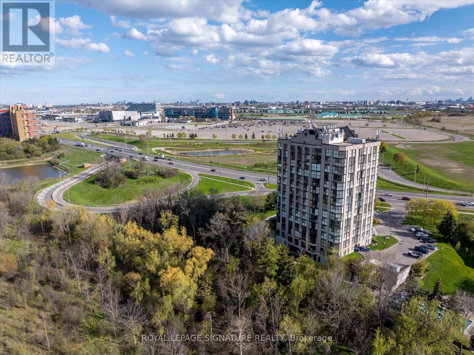 #403 600 REXDALE BOULEVARD - 35