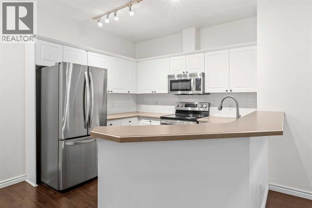 #117 126 14 Avenue SW - 4