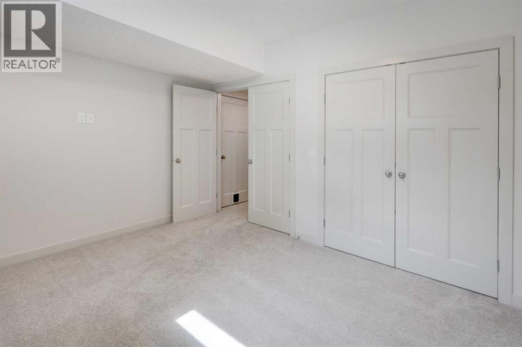 4520B 17 Avenue NW - 26