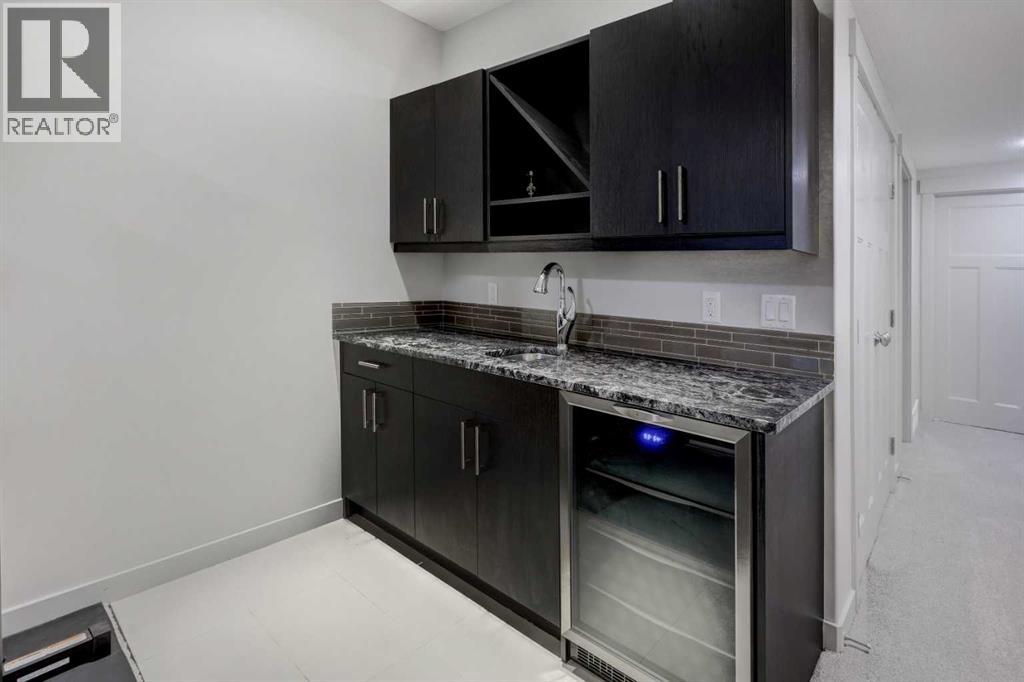 4520B 17 Avenue NW - 22
