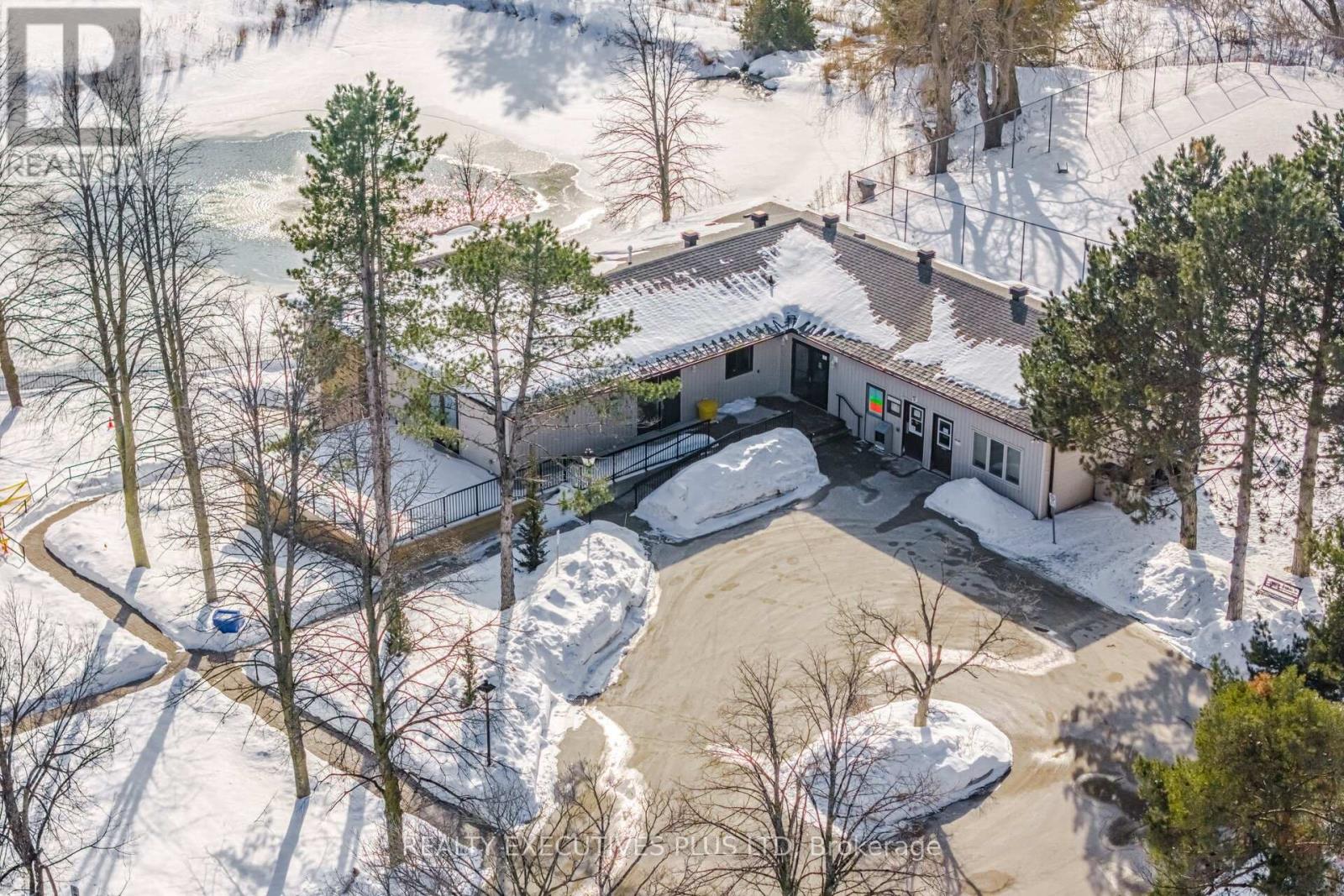 5 TECUMSETH PINES DRIVE - 27