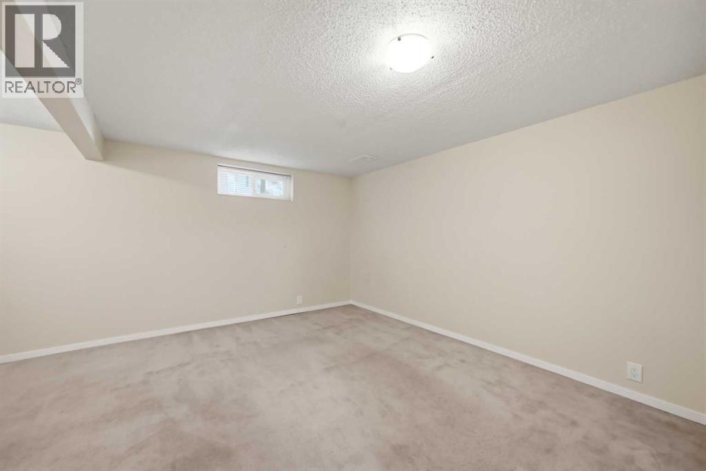 156 Templeview Place NE - 25