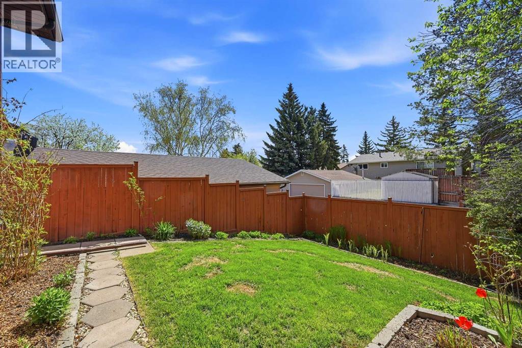 156 Templeview Place NE - 36