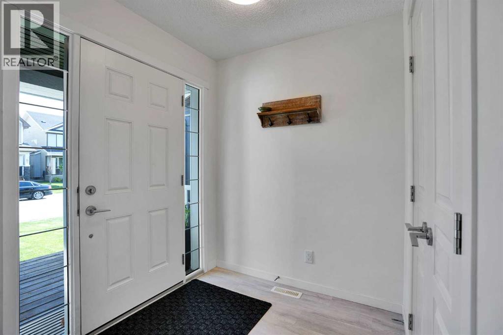 209 Copperpond Parade SE - Image 2