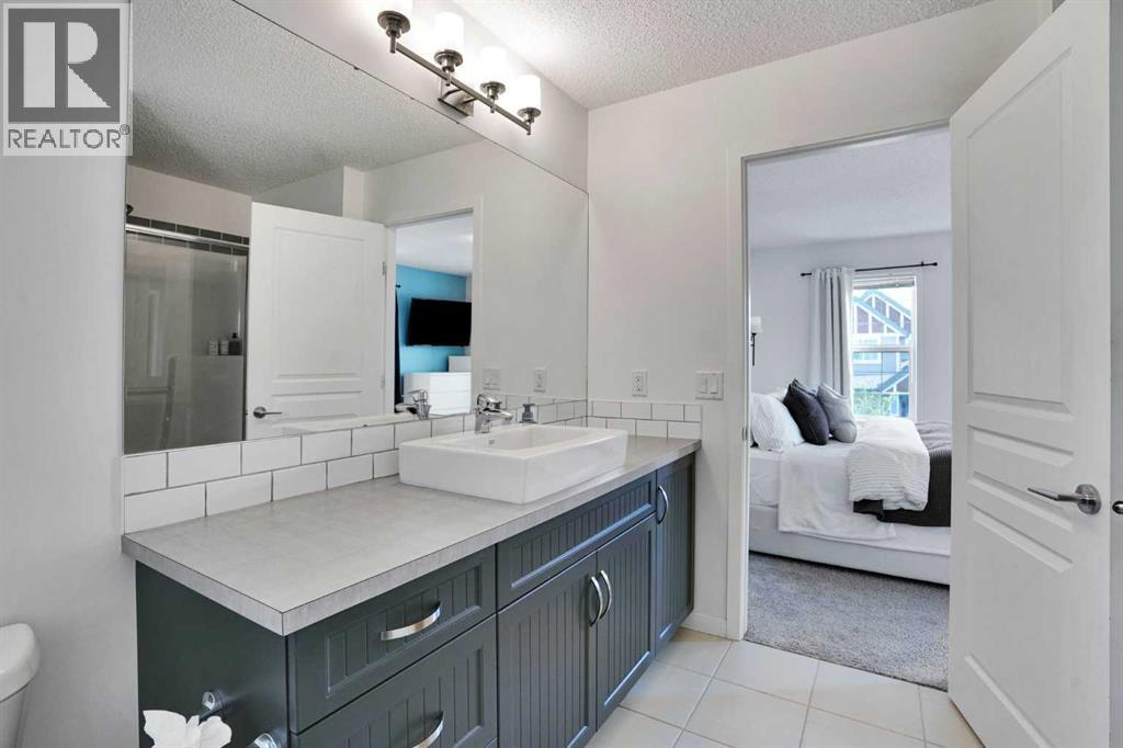 209 Copperpond Parade SE - 19