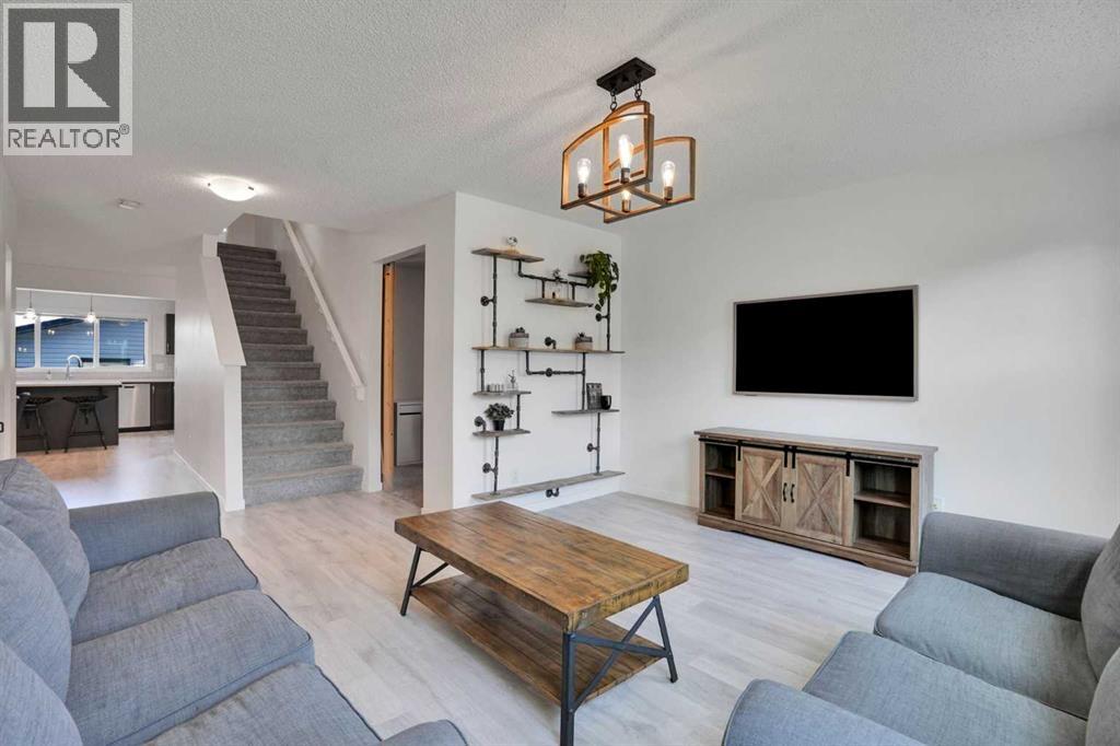 209 Copperpond Parade SE - 4