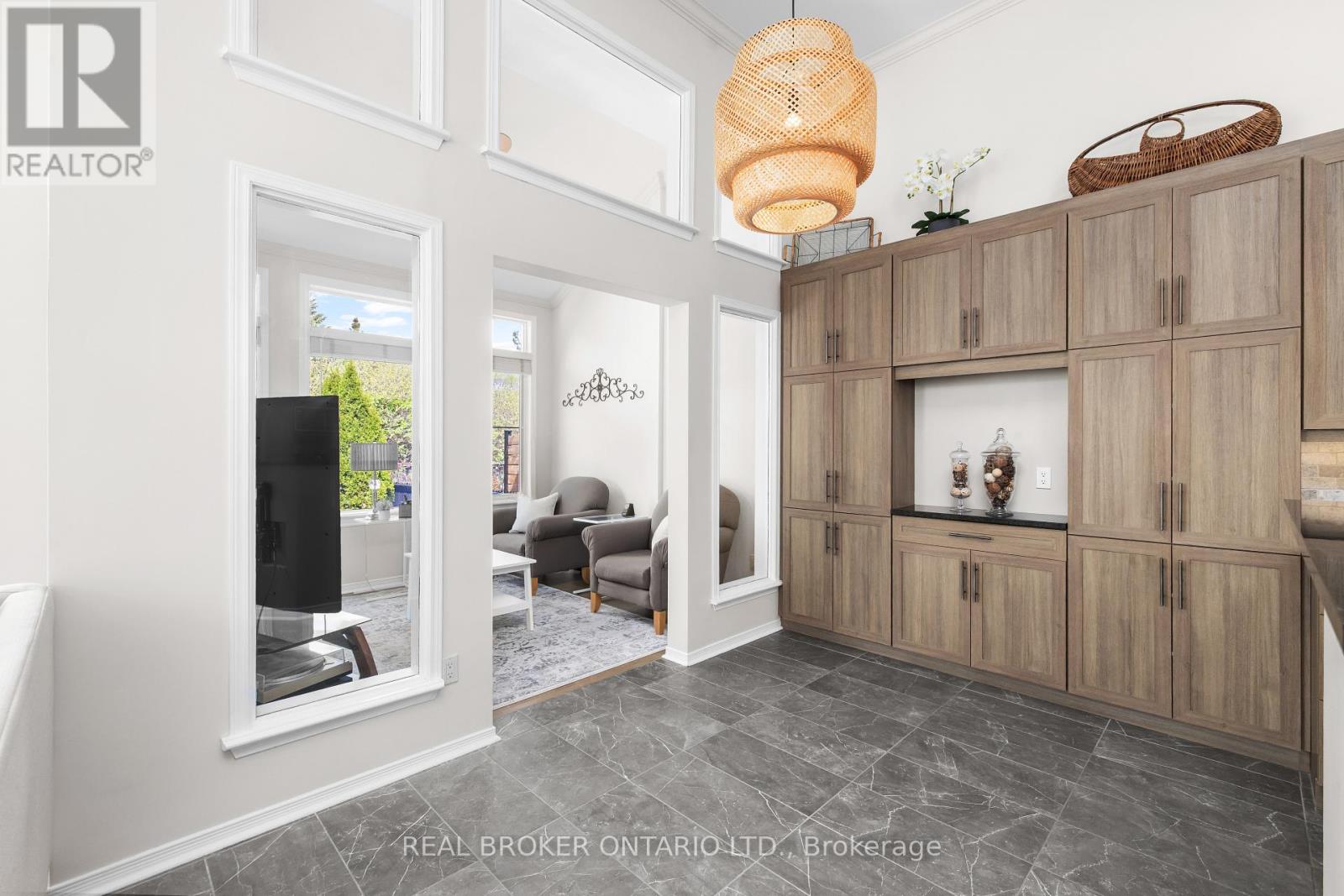 124 MACASSA CIRCLE - 14