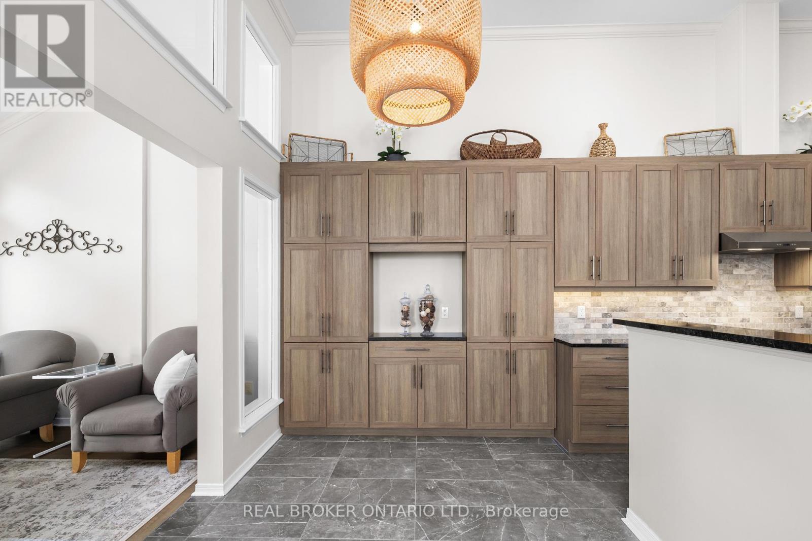 124 MACASSA CIRCLE - 15