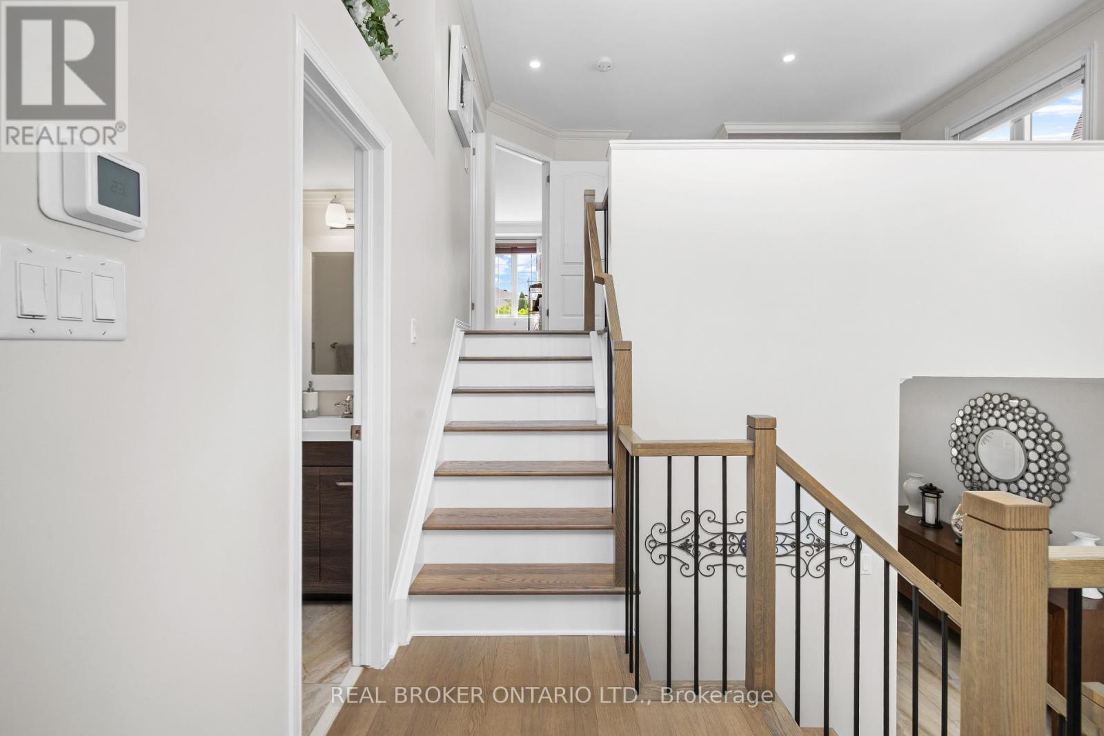124 MACASSA CIRCLE - 24