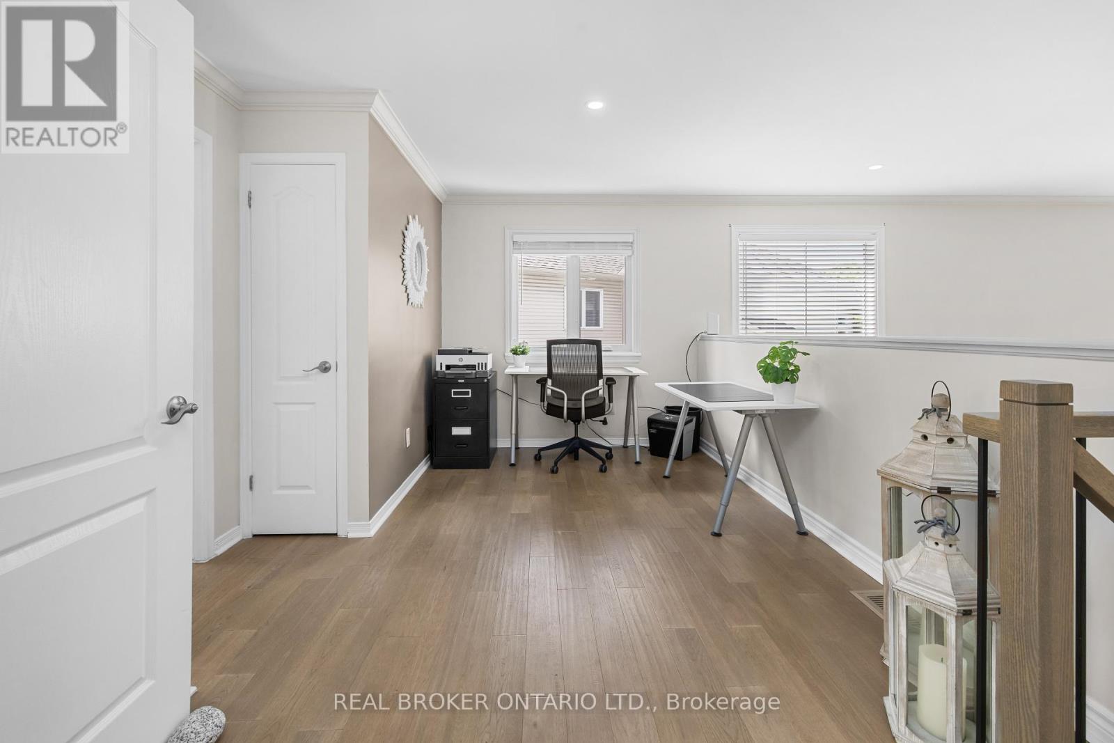 124 MACASSA CIRCLE - 26