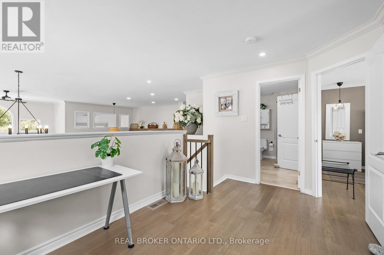124 MACASSA CIRCLE - 27
