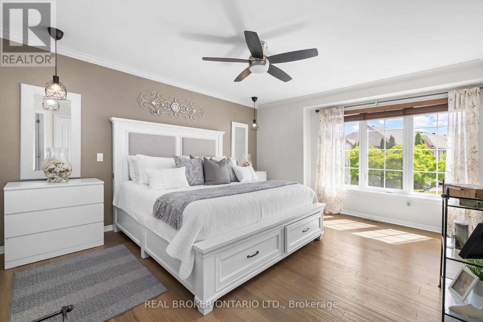 124 MACASSA CIRCLE - 29