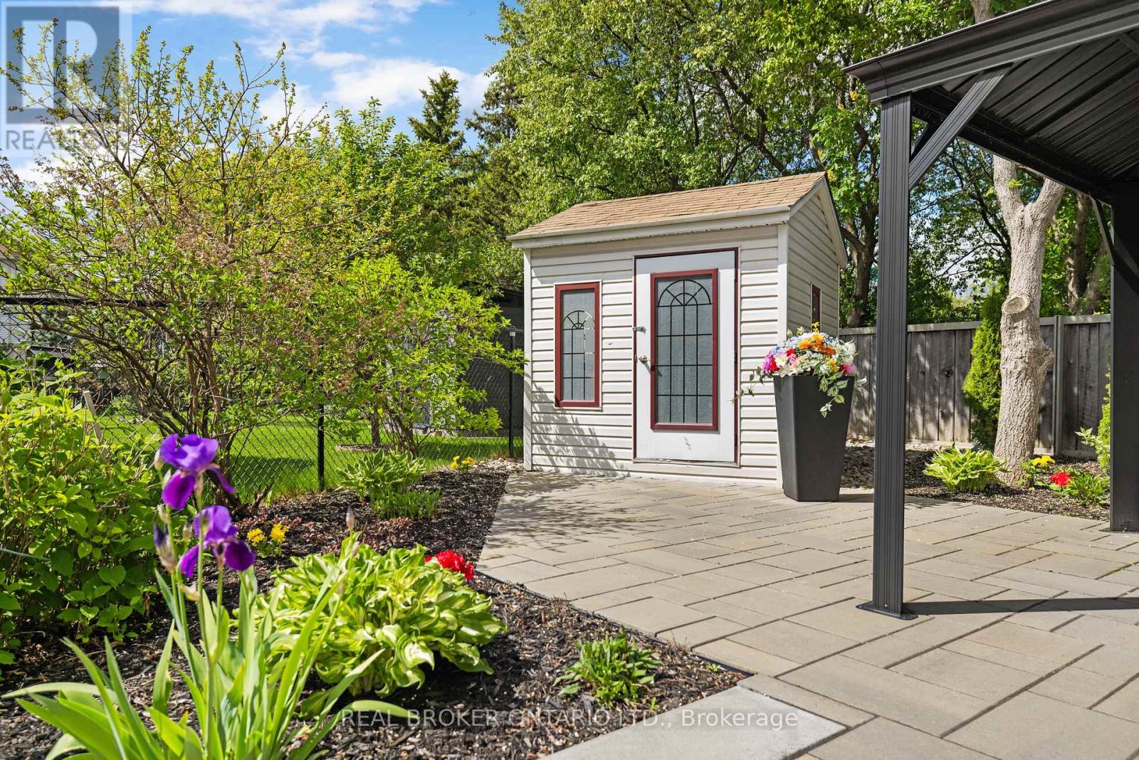 124 MACASSA CIRCLE - 42