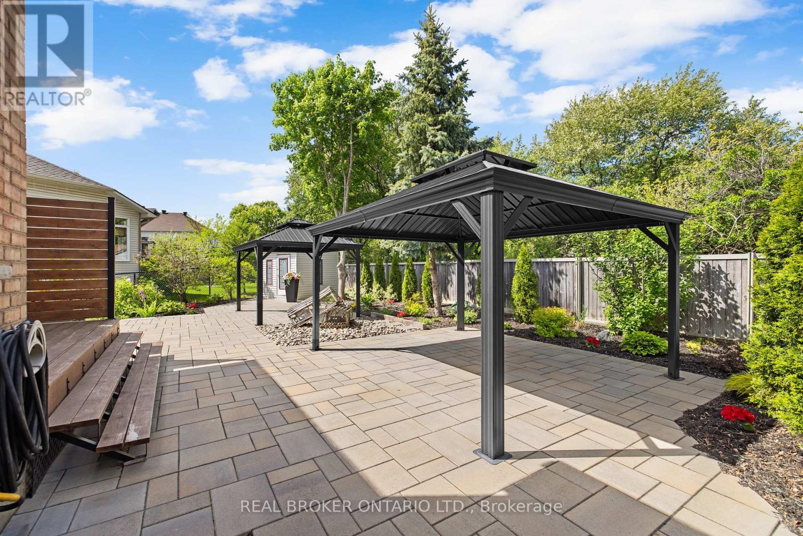124 MACASSA CIRCLE - 45