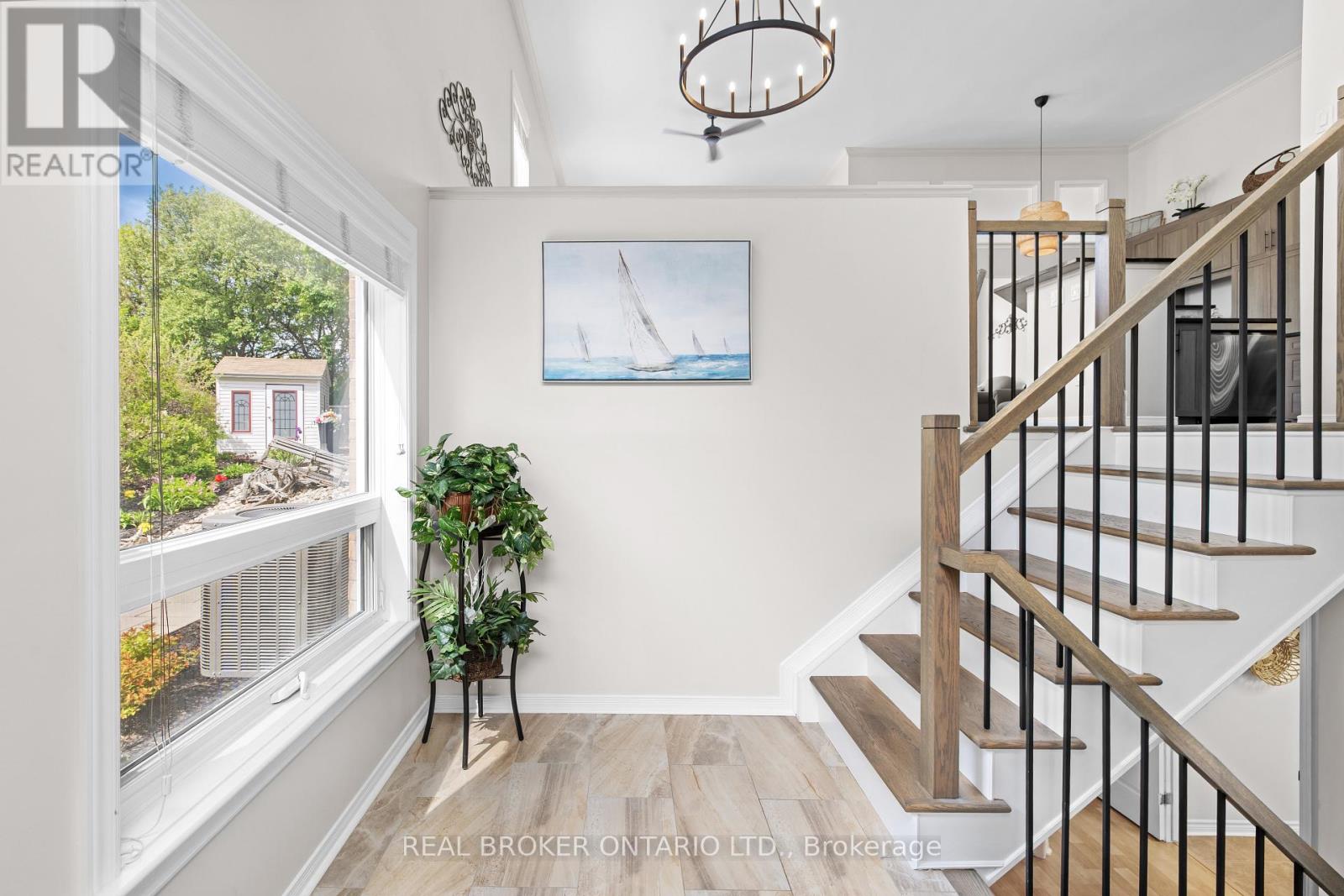 124 MACASSA CIRCLE - 5