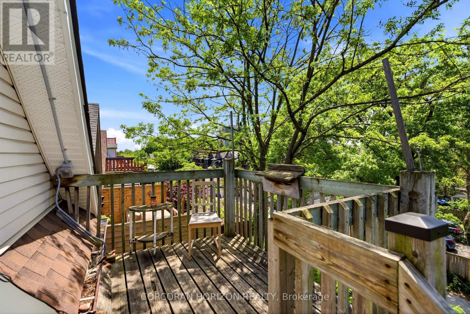 256 KEELE STREET - 23