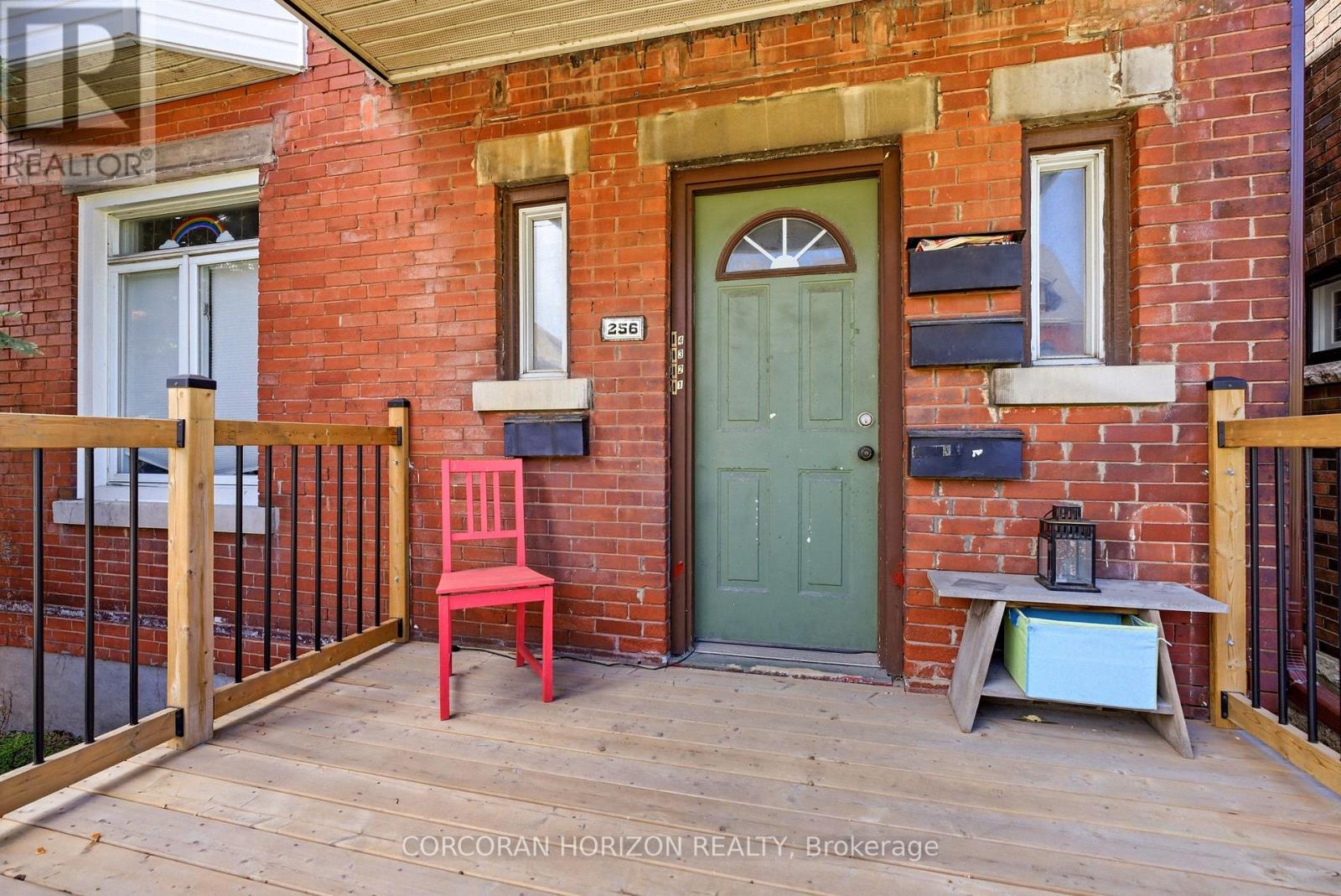 256 KEELE STREET - 3