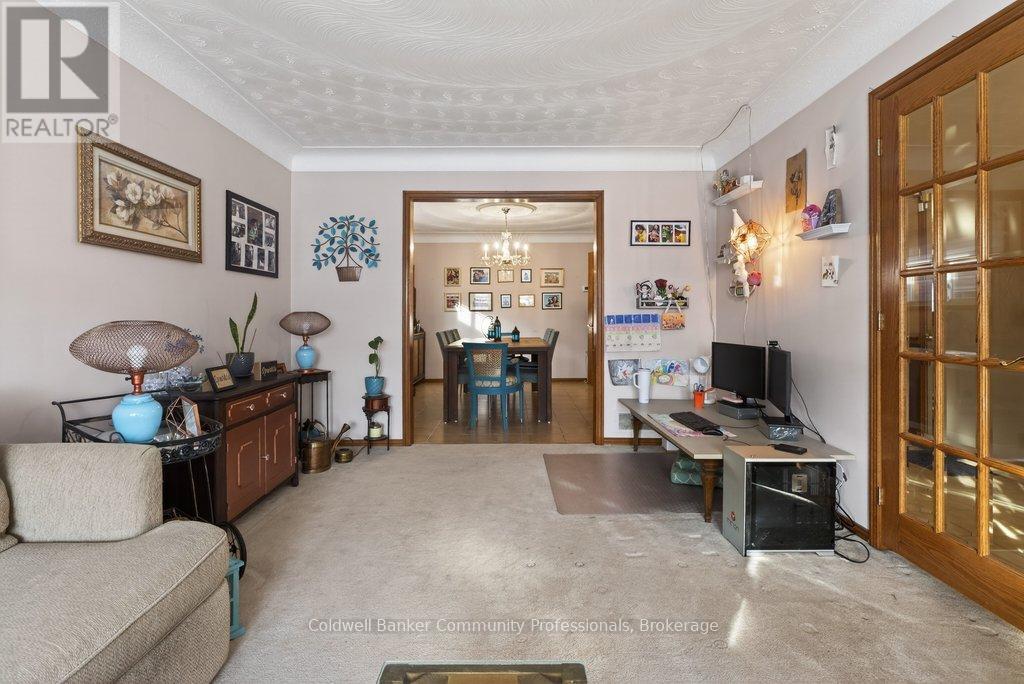 42 LASILA COURT - 12