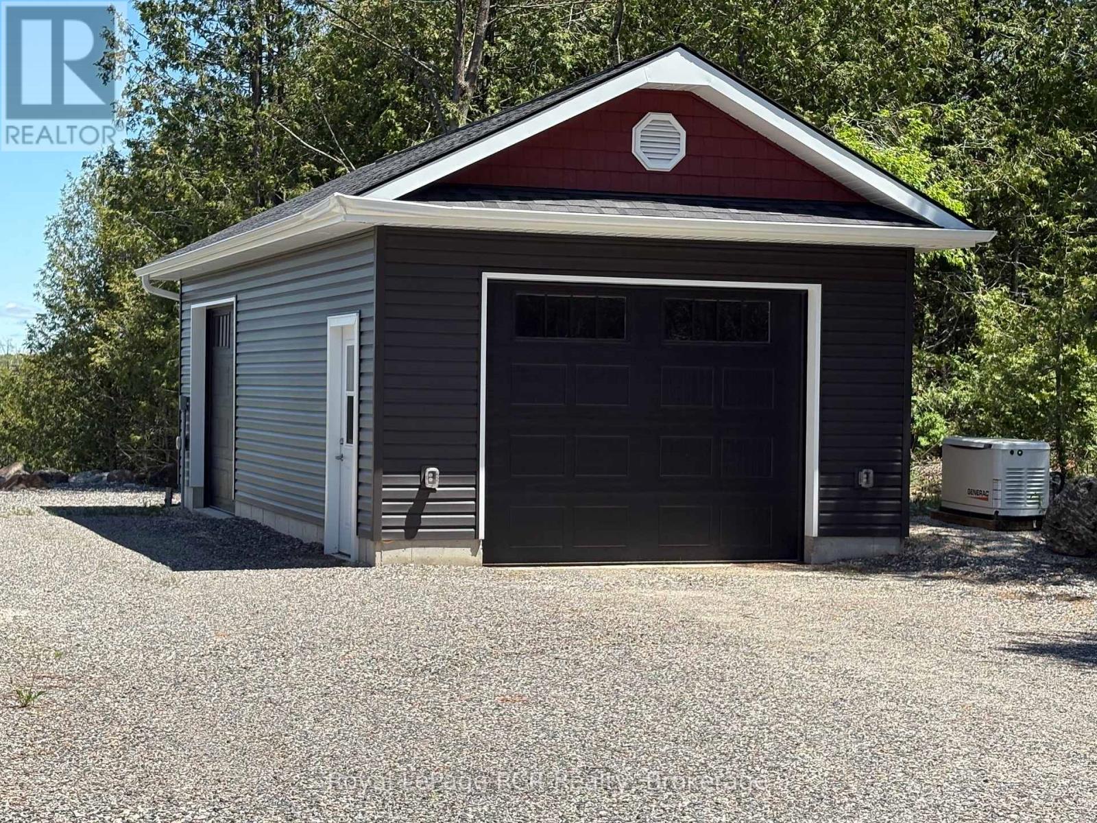 109 HIGHLAND DRIVE - 4