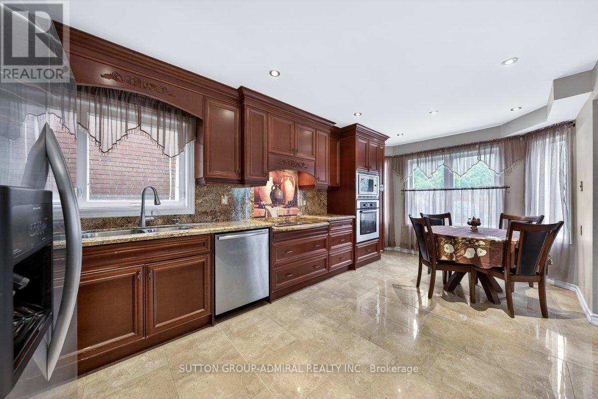 126 REDONDO DRIVE E - 1
