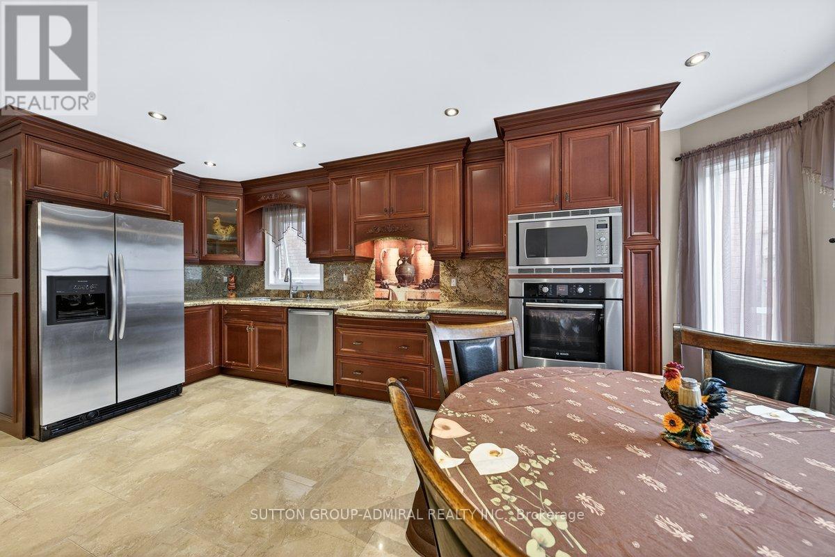 126 REDONDO DRIVE E - 13