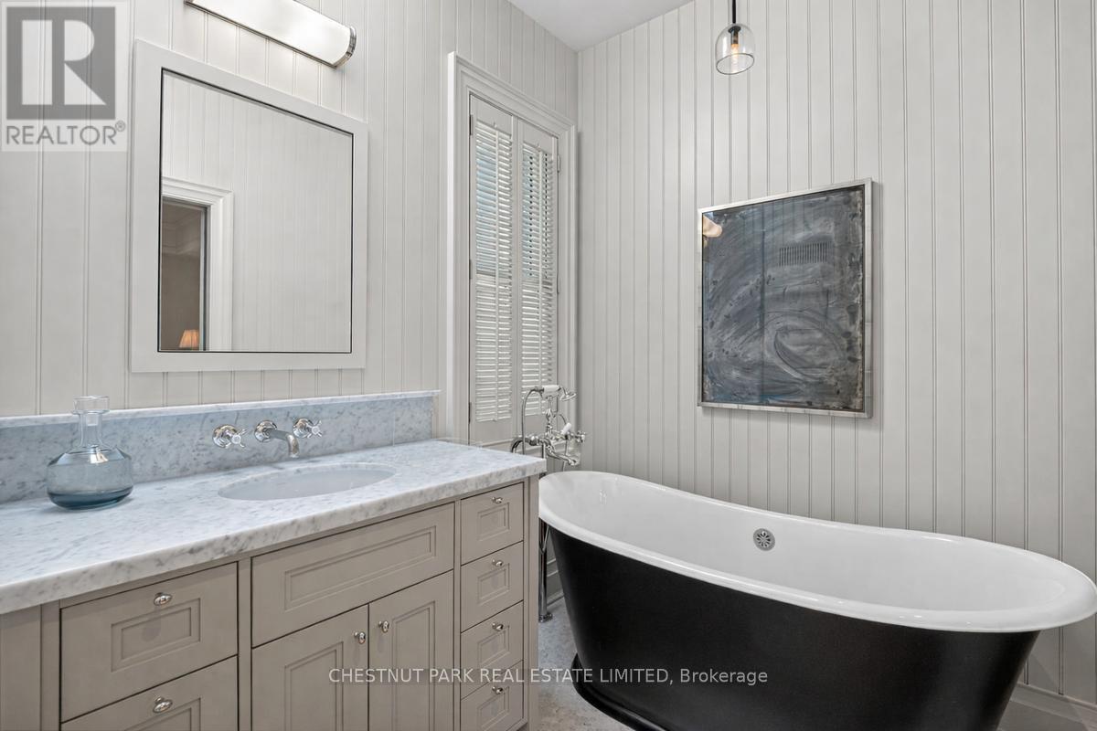 47 WALKER AVENUE - 25