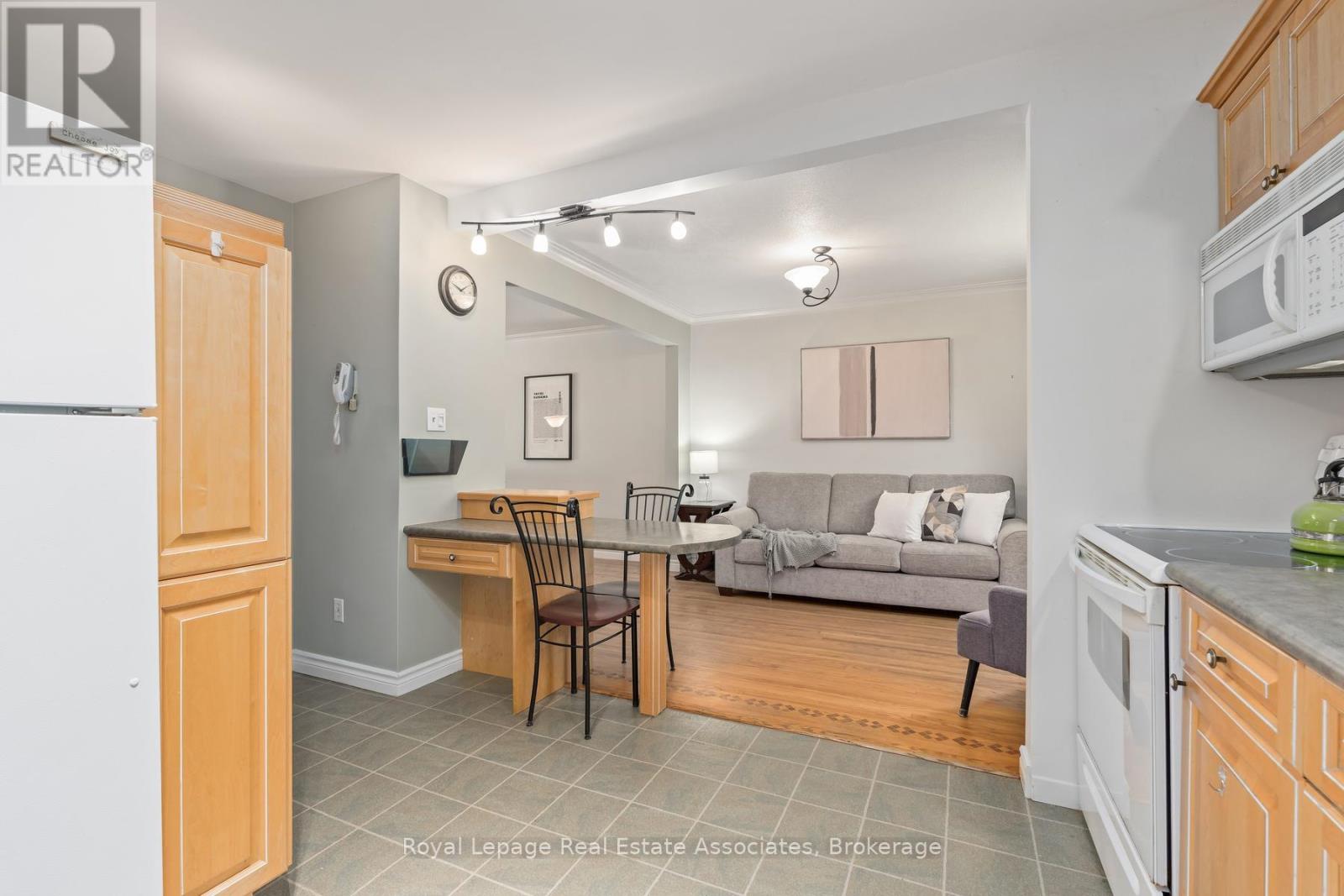 17 METCALFE COURT - 14