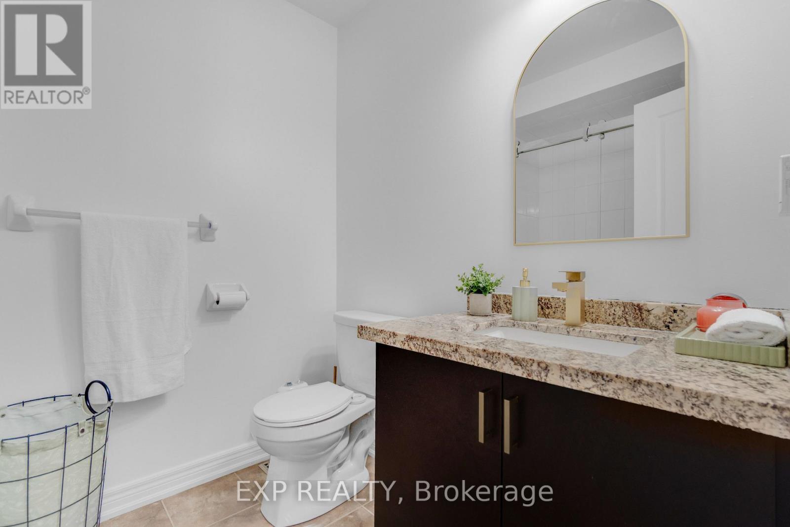 3086 OZZIE DRIVE - 32