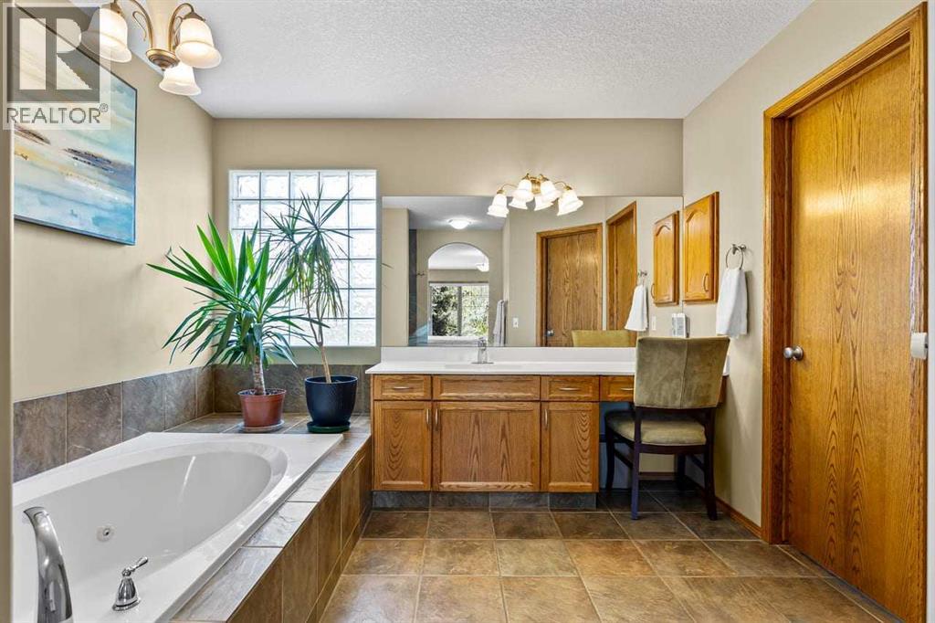 322 Hampstead Way NW - 21