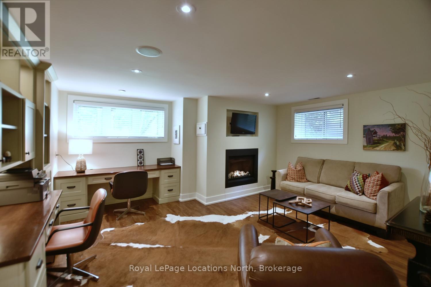 8 HICKORY STREET - 29