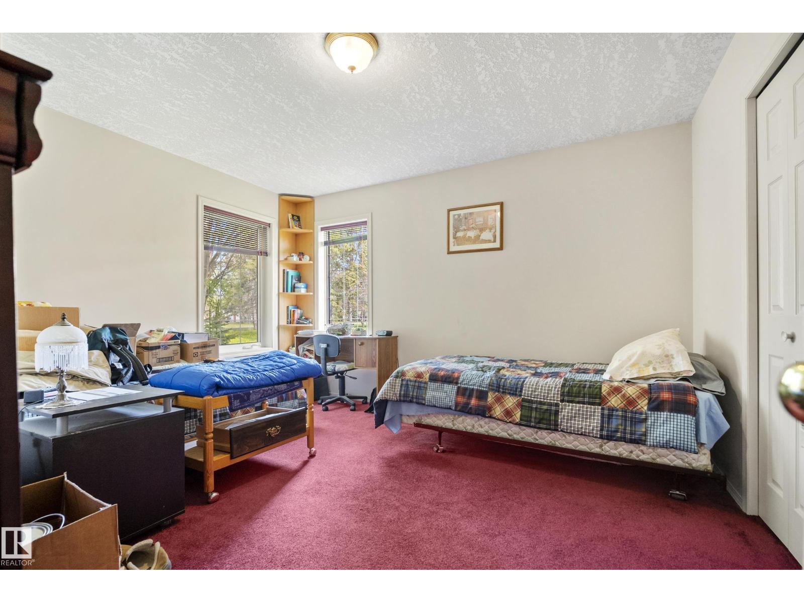 5011 64 ST - 29