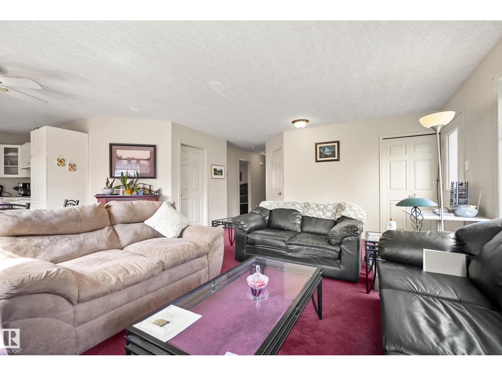 5011 64 ST - 16