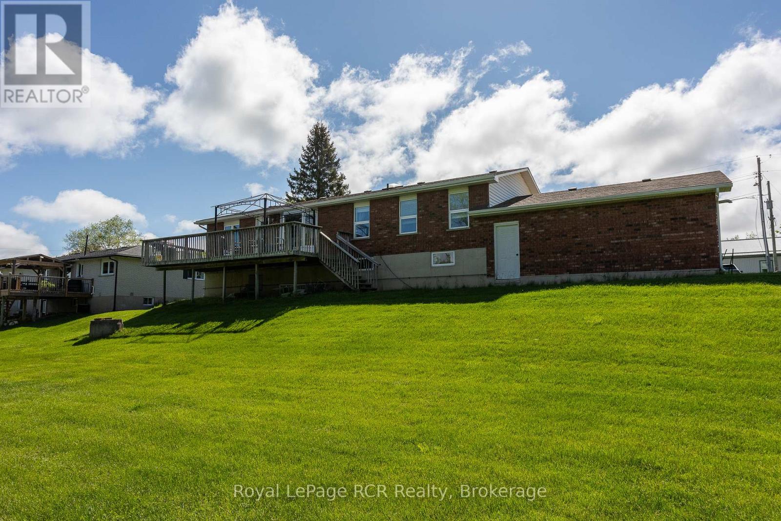 2 HIGHLAND DRIVE - Image 2