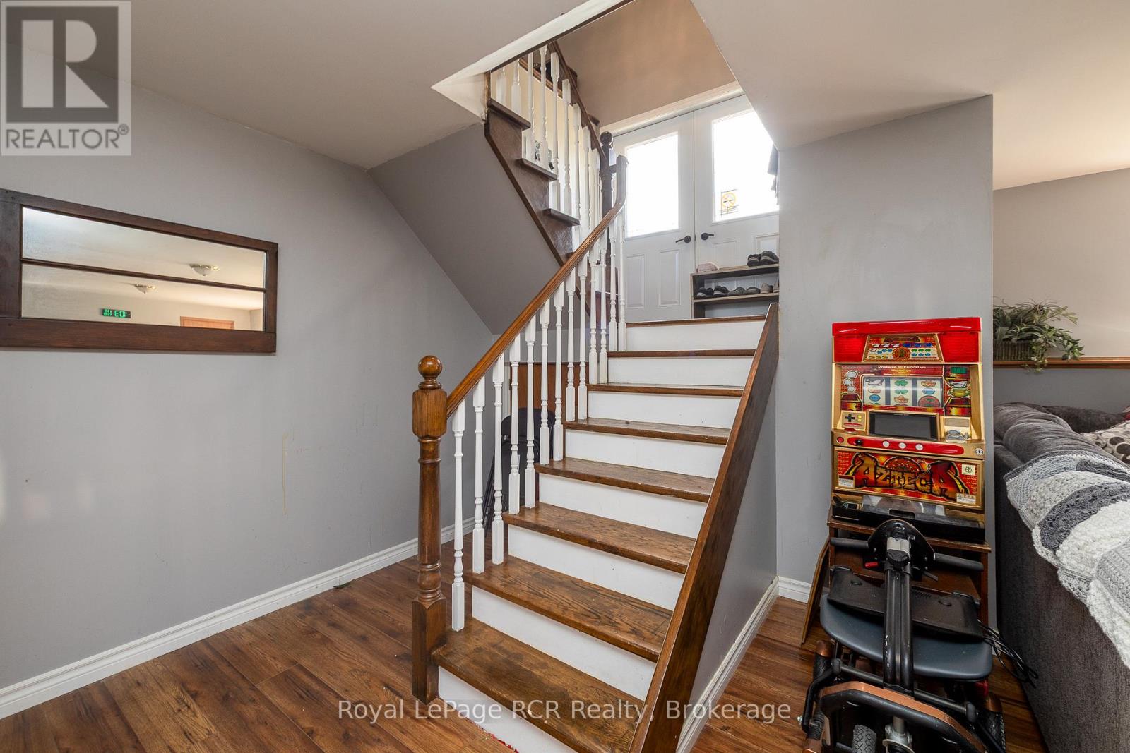 2 HIGHLAND DRIVE - 23
