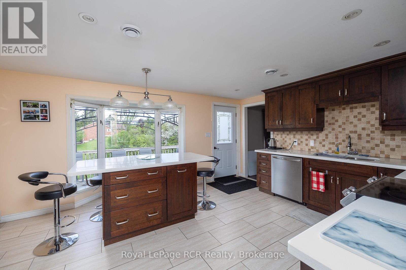 2 HIGHLAND DRIVE - 7