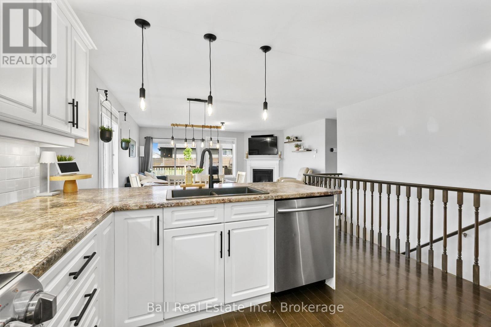 8 DARRELL DRAIN CRESCENT - 20