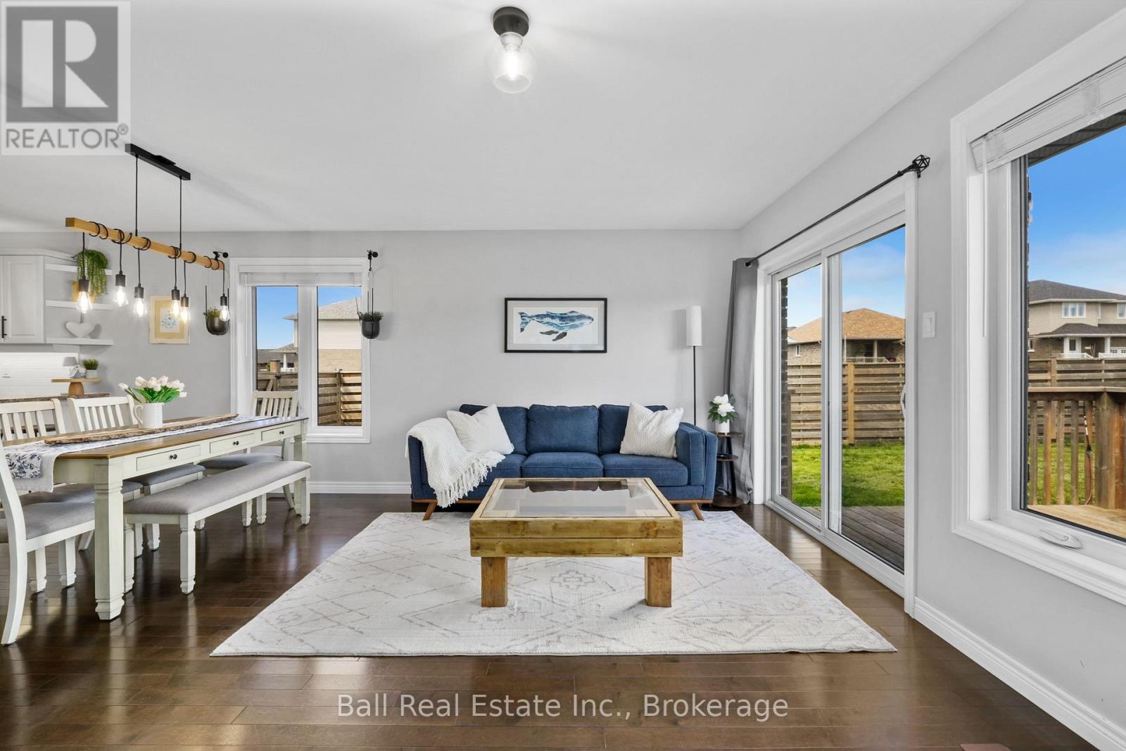 8 DARRELL DRAIN CRESCENT - 27