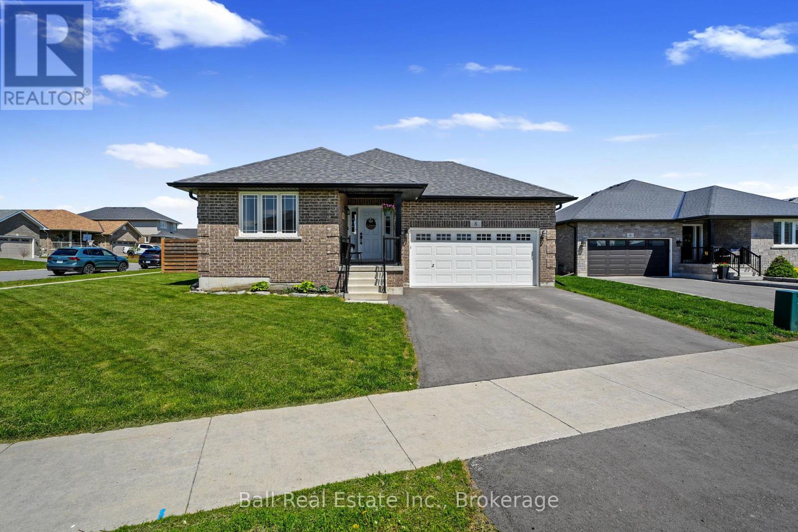 8 DARRELL DRAIN CRESCENT - 48