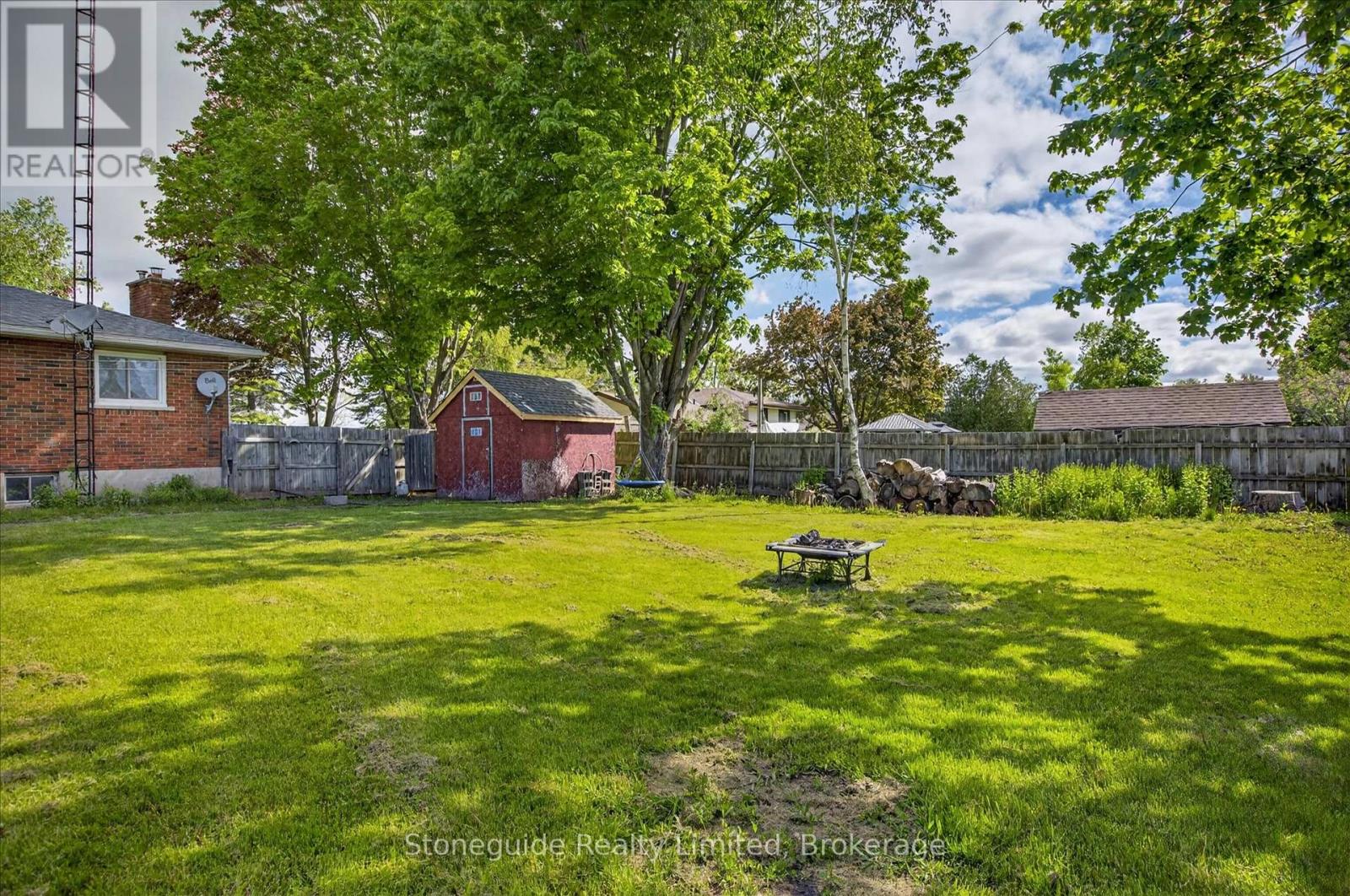 667 SKYLINE ROAD - 42