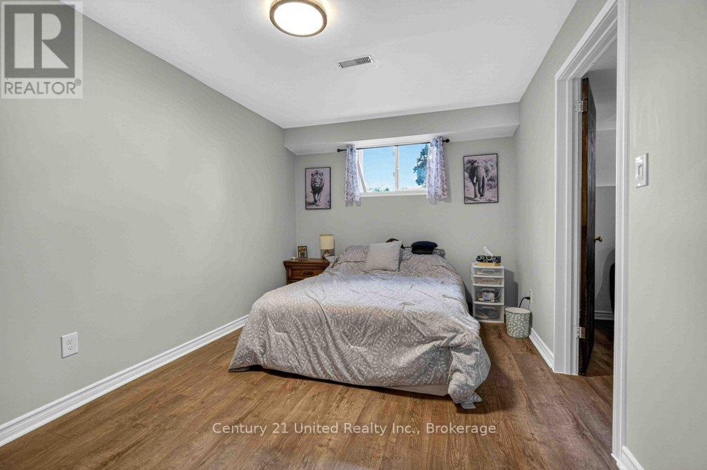 1255 HUNTINGTON CIRCLE - 30