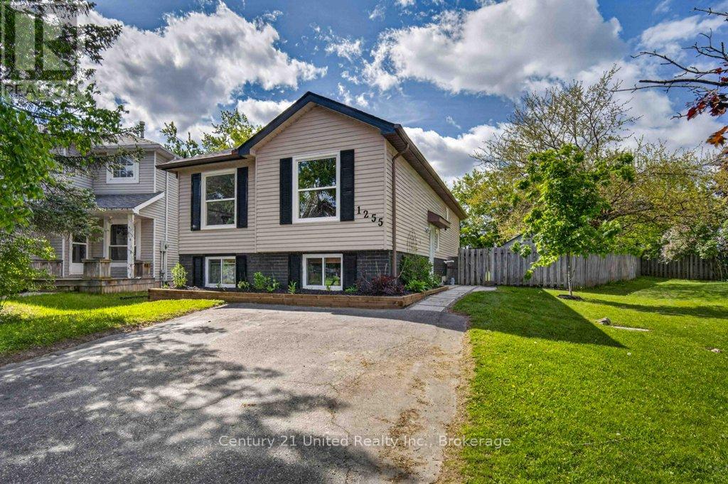 1255 HUNTINGTON CIRCLE - 36