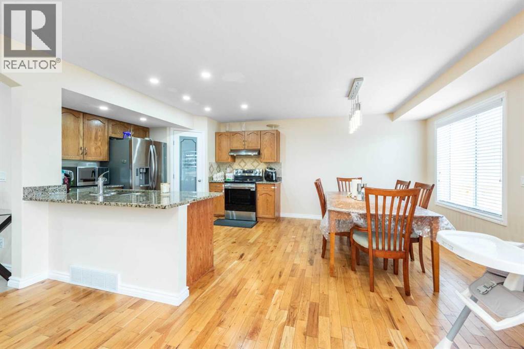 138 Panamount Crescent NW - 9